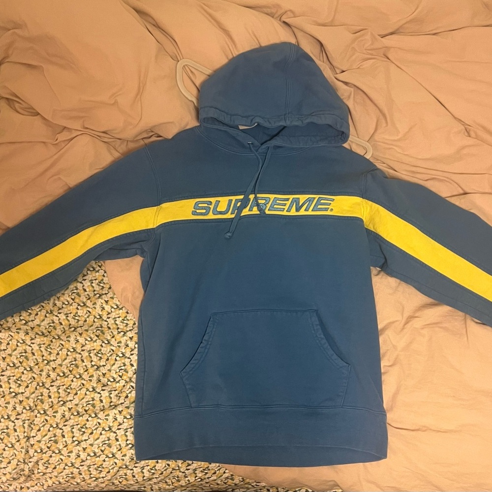 Supreme Men's Hoodie in Blue and Yellow